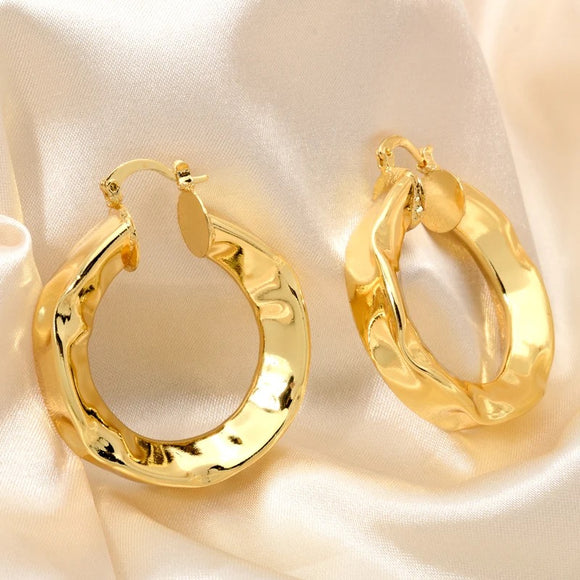 THE EDELTA  P. HOOP EARRINGS