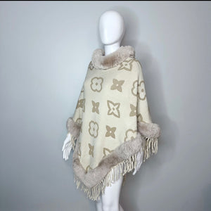 FLOWER CREAM PONCHO