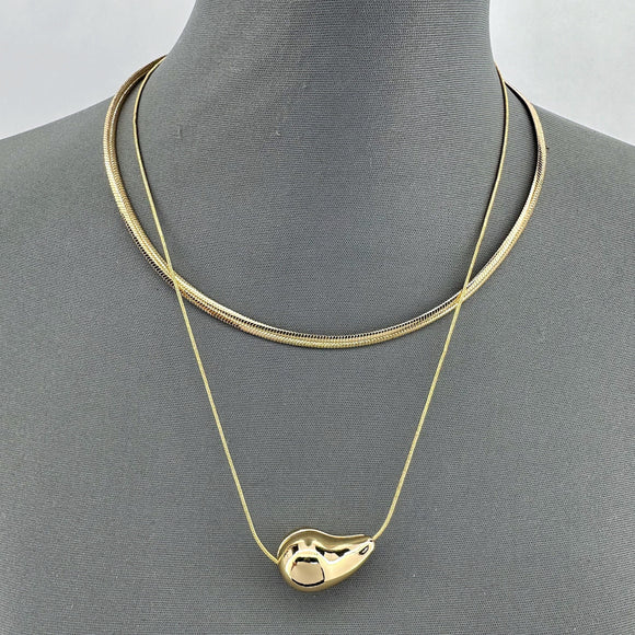 SIDE LAID TEARDROP NECKLACE