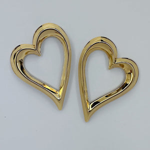 VIVECA HEART JUMBO STUDS