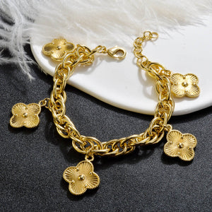 CLOVER CHARM BRACELET