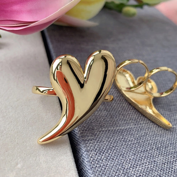 SWOOPTY HEART RING